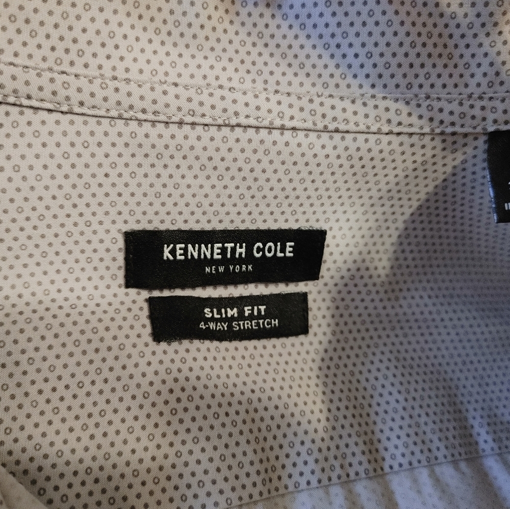 Men's Slim Fit Dress Shirt - Picture 2 of 5